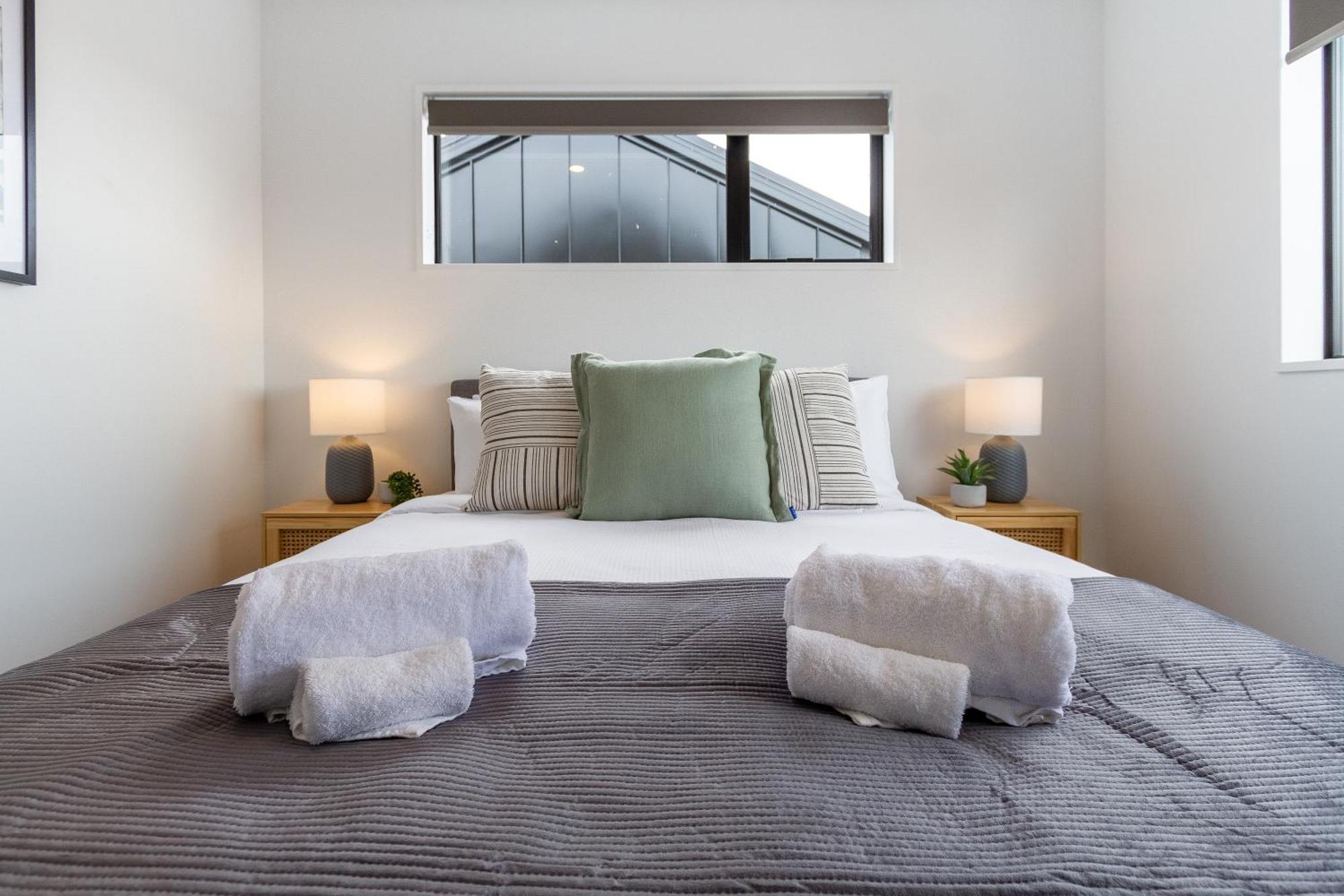 2Br Townhouse: Cosy, Close To City, Car Park Christchurch Eksteriør billede