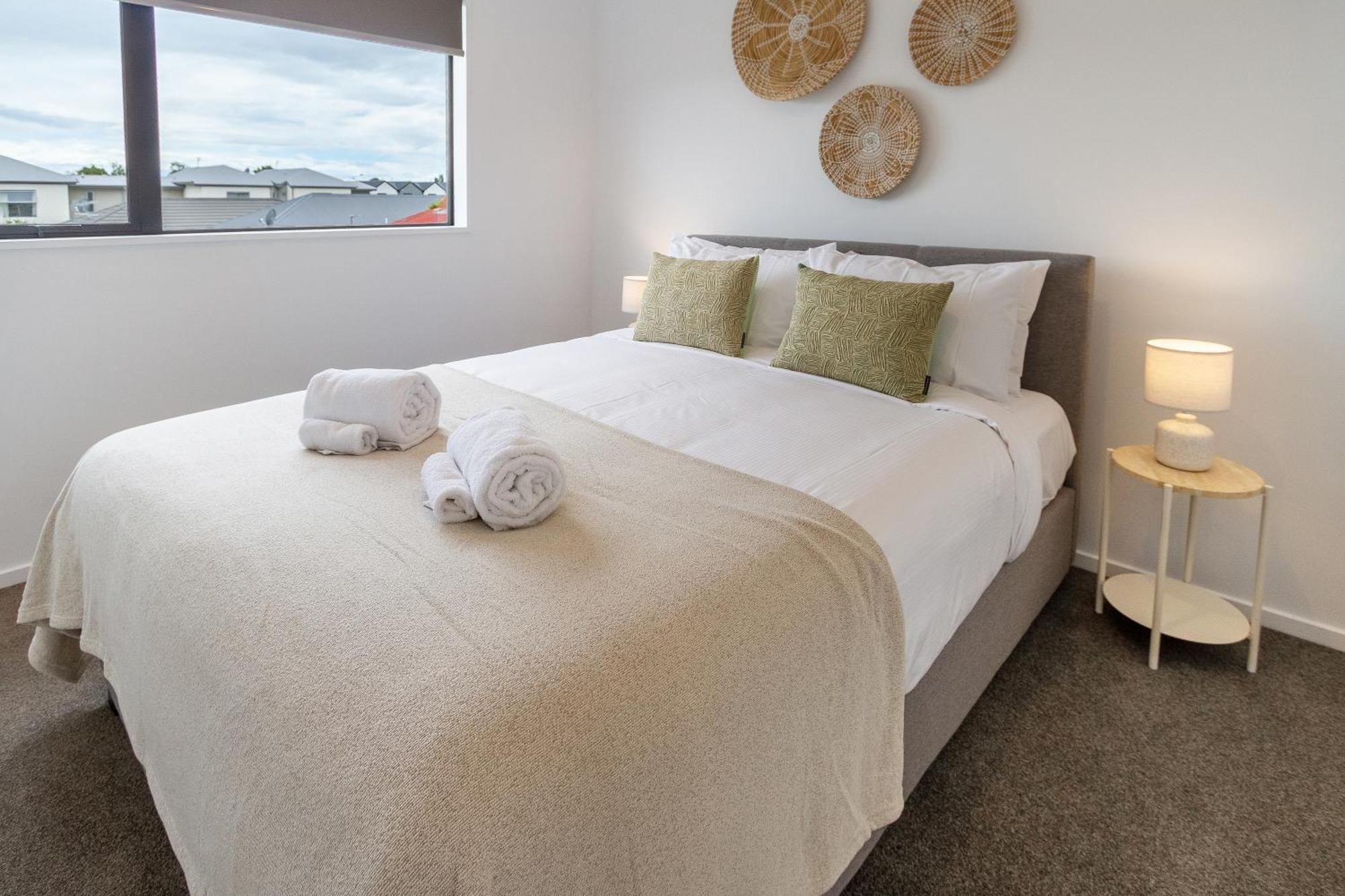 2Br Townhouse: Cosy, Close To City, Car Park Christchurch Eksteriør billede